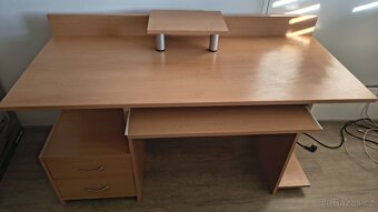 Psací stůl 132x57x72 (šxhxv) - 11