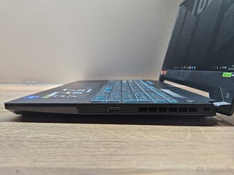 RTX 4070 8GB_ASUS TUF GAMING F15_i7-13620H_144HZ 100% RGB - 11