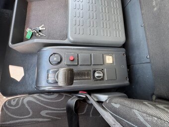 Iveco Eurocargo, EUROCARGO 180E28,SKŘÍŇ,ČELO - 11