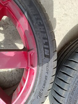 Kola Ford R18 - 11