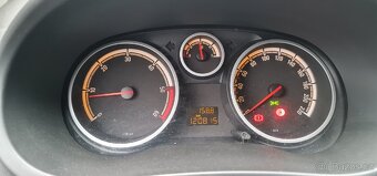 Opel Corsa 1.3 cdti výbava - 11