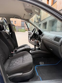 Volkswagen Golf IV 1.6 MPI - 77kw - rok 2000 - 11