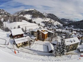 Komfort a elegance v srdci italských Alp. Celkem 8 luxusních - 11