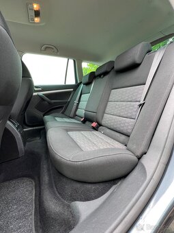 ŠKODA OCTAVIA II FACELIFT 1.6TDI, PDC, TAŽNÉ, KOMBI - 11