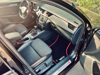 ŠKODA OCTAVIA vRS 2.0 TDi / 4x4 / CHALLENGE / TOP STAV - 11