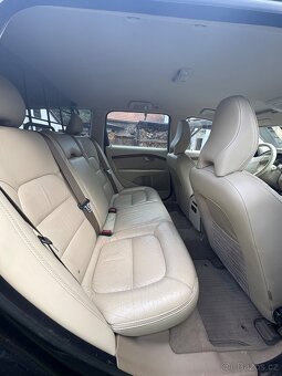 Volvo XC70 2,4 D5 136kw - 11