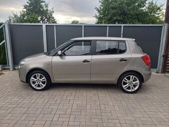 Benzínová Škoda Fabia 1.majitel...58709km - 11
