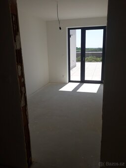 4+kk 112m2, terasa 95m2, skl.kóje 12m2 - 11