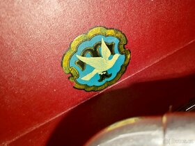 KUFŘÍKOVÝ GRAMOFON NA KLIKU - 11