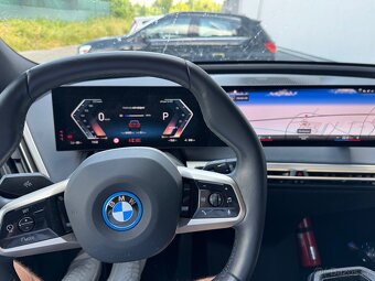 BMW iX xDrive50 - 11