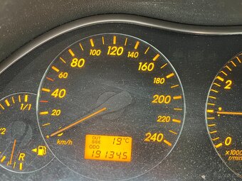 Avensis 1,8vvti  KOUPENA V ČR+NOVÁ STK - 11