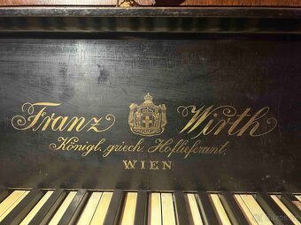 Klavír - křídloví - 11