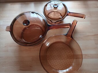 Sada jantarovych panvi Visions classic CORNING FRANCE - 11