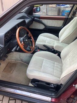 Lancia Thema 2.0 16v turbo - 11