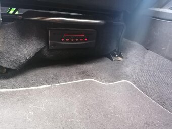 Ford S-Max 2.0 Benzín 107kW Manual - 11