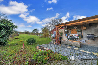 Prodej rodinného domu 112 m², pozemek 1 401 m² - 11