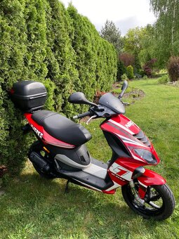 Skútr Piaggio NRG 50 - 11