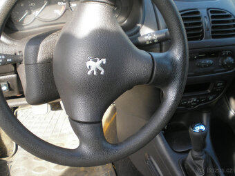 PEUGEOT 206 - 11