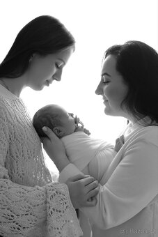 Focení novorozenců Praha a celé ČR, ateliér / doma Newborn - 11