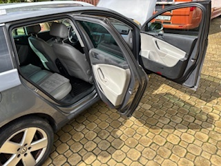 VOLKSWAGEN PASSAT 2,0 TDi 103 KW - 11