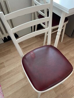 Jídelní stůl a židle - 11