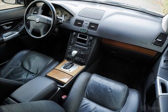 Volvo XC90 2,4D D5 EXECUTIVE AWD - 11