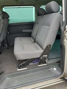 VW CARAVELLE T5 - 11