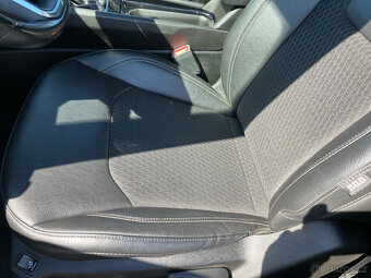 JEEP COMPASS 1,3 GSE DDCT LIMITED TAŽNÉ 36O KAMERY - 11