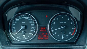 BMW Rad 3 Touring 335i M paket 225 kw - 11