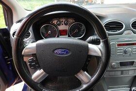 Ford Focus 1,6 - 11