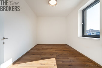 Prodej nízkoenergetického rodinného  domu 141 m², pozemek 35 - 11