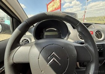 Citroën C2 1,4 97tKm EXCLUSIVE DIGIKLIMA benzín manuál 54 kw - 11