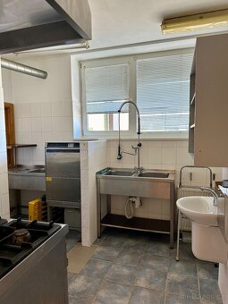 Komerční prostor k pronájmu, Praha, Kolovraty - 11