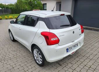 Suzuki Swift 1.2 Dualjet Hybrid CVT Comfort - 11