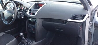 Peugeot 207 1.4 i klimatizace - 11