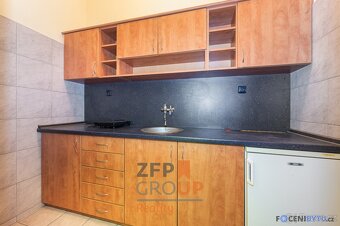 Prodej komerčních prostorů o rozloze 450 m2, ulice Velkomora - 11