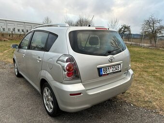 Toyota Corolla Verso 2,0 D4D 100kw - 11