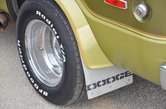 Dodge Tradesman 200 (1974) - 11