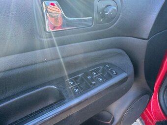 VW Golf IV 1,6i 77kW, NOVÁ STK, tažné zařízení - 11