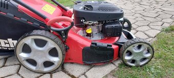 Benzínova sekačka s pojezdem. - 11