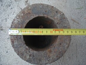 LITINOVÝ KRYT UZÁVĚRU VODY - i Brno - 11