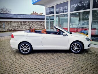 Volkswagen Eos, 1,4i  90kW manual top interiér - 11