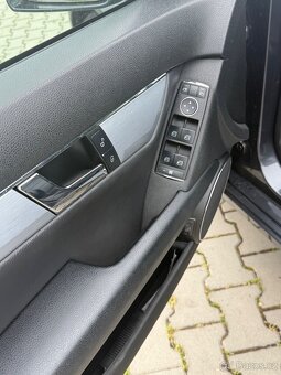 Mercedes Benz W204 C350 CDI - 11
