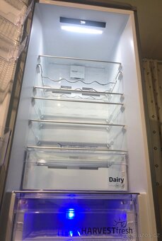 Velká vysoká lednice Beko 202,5cm - 11
