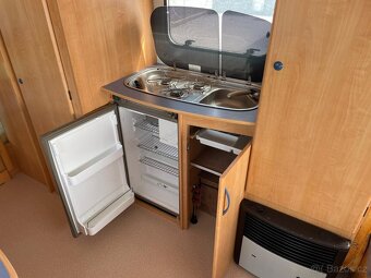 Caravelair Antares 496, 6 osob, palanda, stan - 11