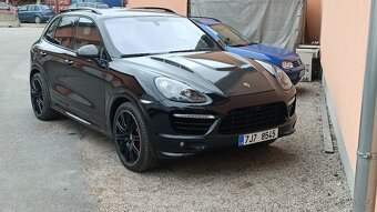 Porsche cayenne 4.8 V8 turbo Haman - 11