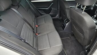 Škoda Octavia, 1,6 TDi 81 kW, DSG PANORAMA - 11