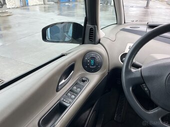 Renault Espace IV 2.0T - 11