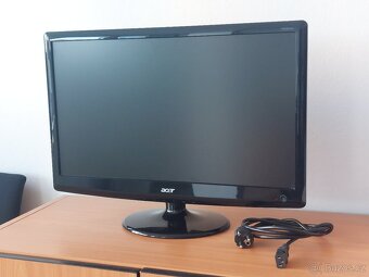 Monitor Acer + držák na zeď - 11