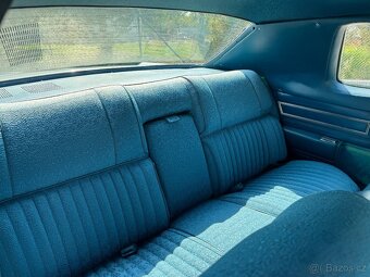 1976 Chrysler Newport - 11